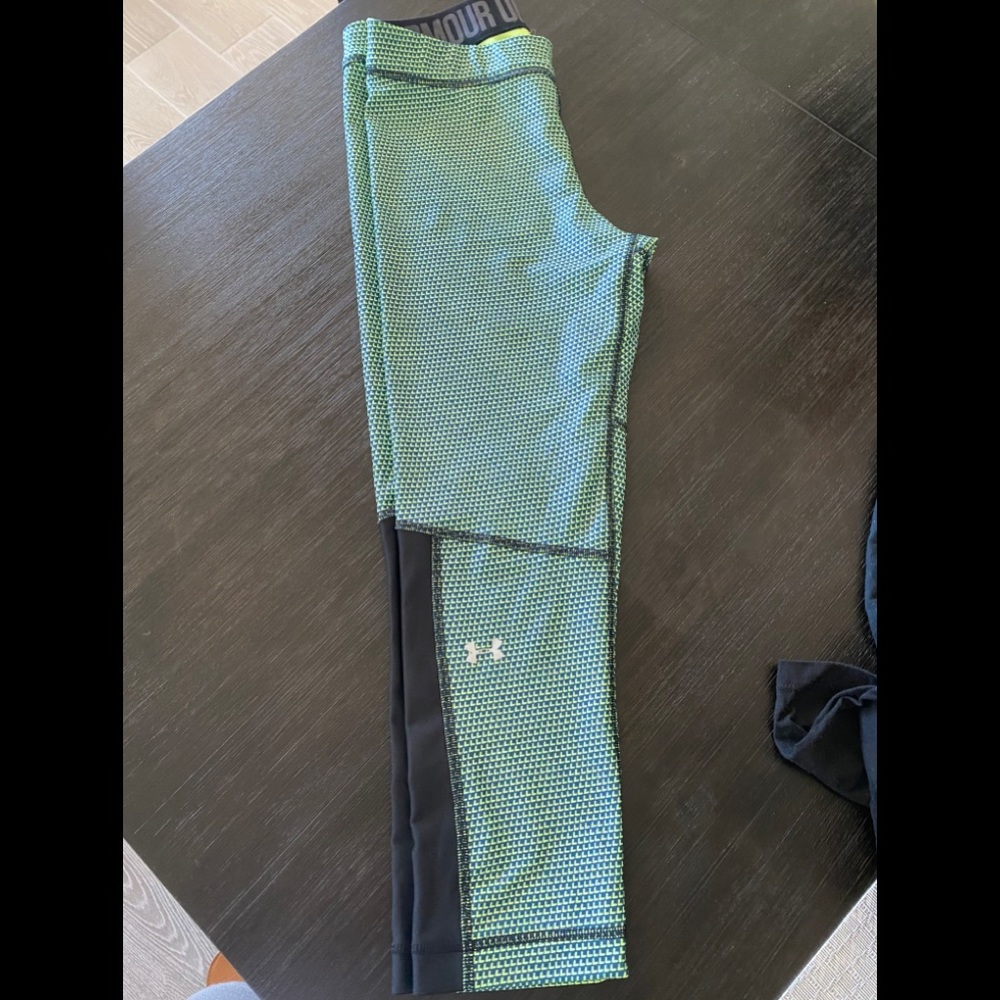 Woman’s Under Armour Tights